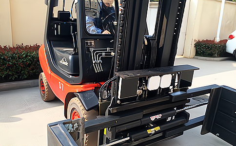 RFID超高頻技術(shù)應(yīng)用于智能倉(cāng)儲(chǔ)叉車改裝系統(tǒng)方案 - 相關(guān)產(chǎn)品圖